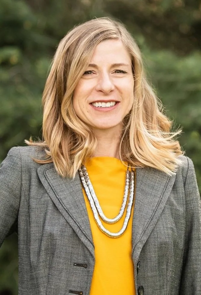 Headshot of Dr. Tessa Crume